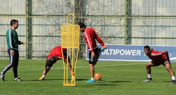 Mutlu Topçu: "Osmanlıspor’u Yenersek Farklı Hedefler İçinde Olacağız"