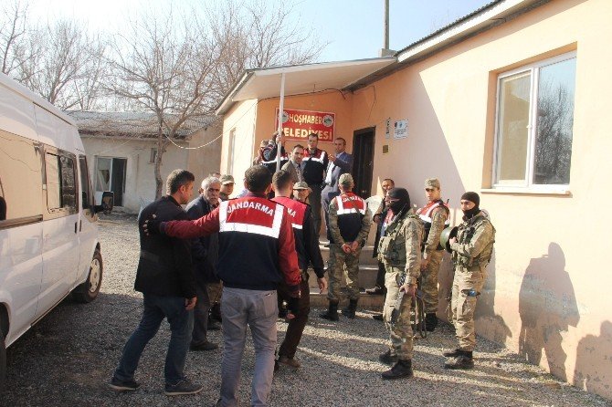 Hoşhaber Belediyesine Terör Operasyonu: 13 Gözaltı