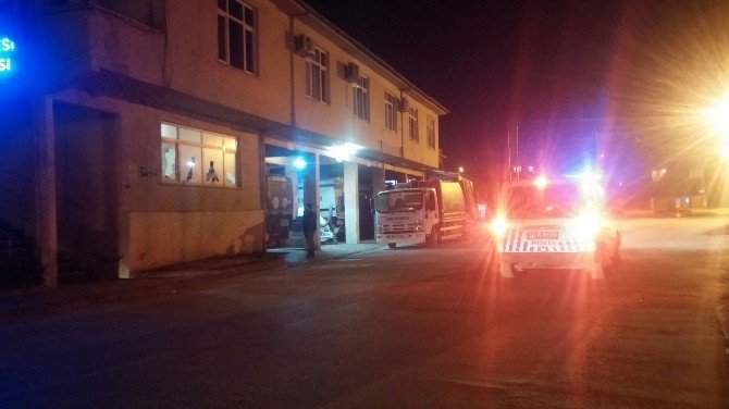 Sakarya’da Belediyeye Taşlı Saldırı