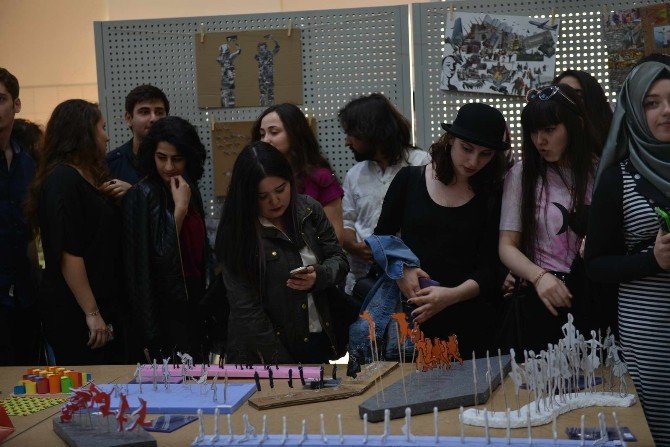 SAÜ Mimarlık Bölümü ‘Mimarlık Karşılaşma No:1’ Sergisi Düzenledi