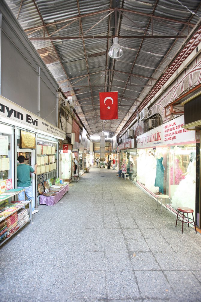 Gelinlikçiler Çarşısı elden geçiriliyor
