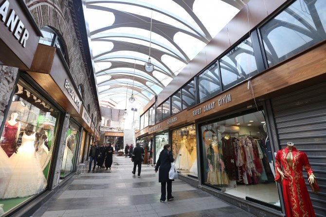 Gelinlikçiler Çarşısı elden geçiriliyor