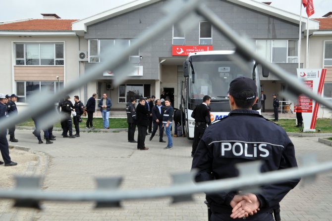 80 kaçak daha Türkiye’ye iade edildi