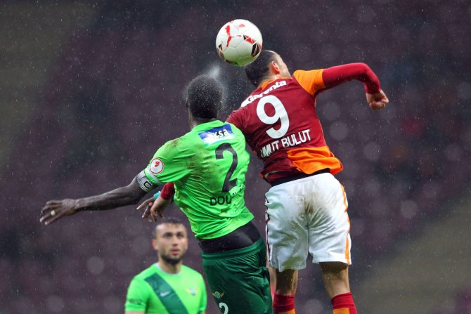 Galatasaray: 1 - Akhisar Belediyespor: 1