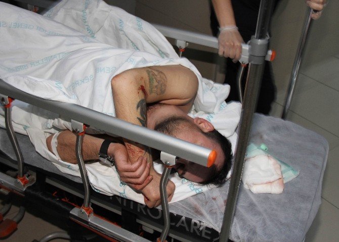 Samsun’da Bıçaklı Saldırı: 1 Yaralı