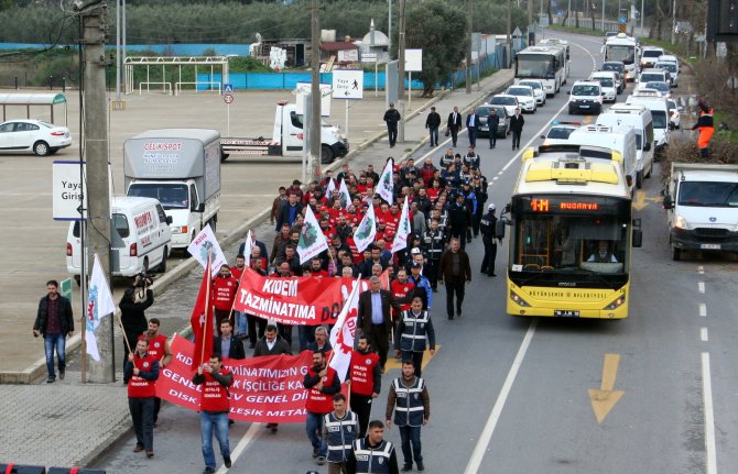 Mudanya'da metal işçileri, Renault işçileriyle birlikte yürüdü