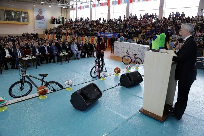Kağıthane’de Okullar Spor Merkezlerini Aratmıyor