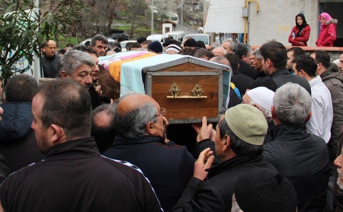 Kdz. Ereğli Belediyesi İtfaiye Amiri Annesini Kaybetti