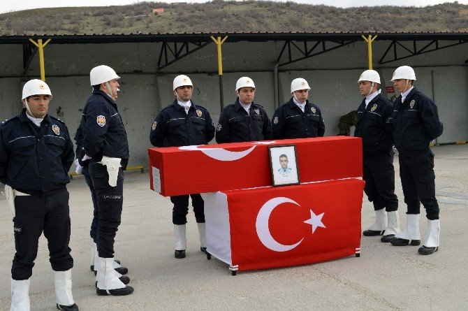 Şehit Polis İçin Tören Düzenlendi