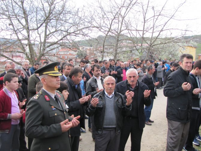 Şehit Uzman Çavuş Fatih Efiloğlu’nun cenazesi baba ocağına getirildi