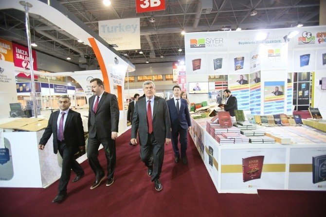 Başkan Karaosmanoğlu, Engelsiz Kalemler Fuarı’na Katıldı