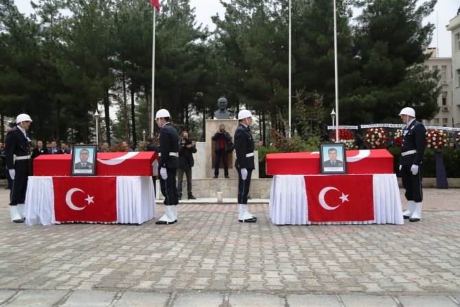 Şehit polisler için Mardin'de tören düzenlendi