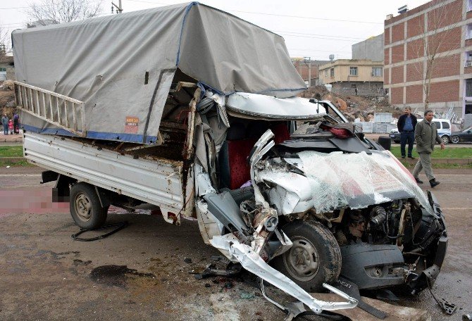 Siverek’te Trafik Kazası: 3 Yaralı