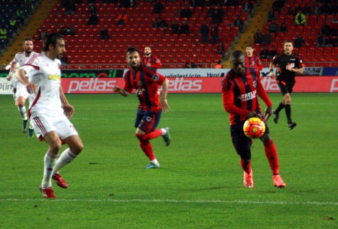 Mersin İdmanyurdu: 0 - Medicana Sivasspor: 0 (İlk yarı)