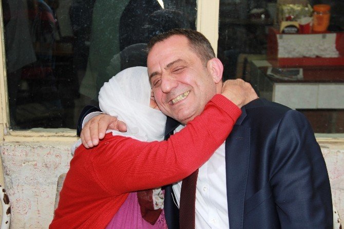 Başkan Sağıroğlu Vatandaşın Sevgilisi