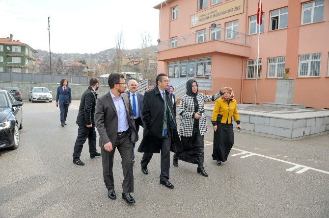 Başkan Tiryaki Okul Ziyaretlerini Sürdürüyor