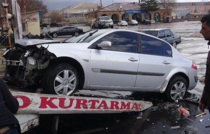 Aksaray’da Zincirleme Trafik Kazası: 4 Yaralı
