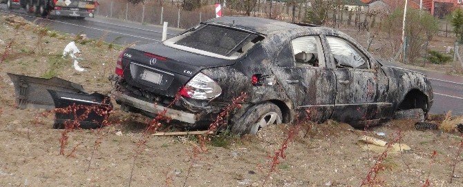 Belediye Başkanı Ve AK Parti’li İlçe Başkanı Kaza Yaptı: 2 Yaralı