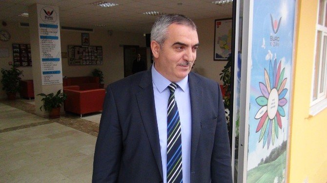 Polis, Kozan’da Burç Okullarında Arama Başlattı
