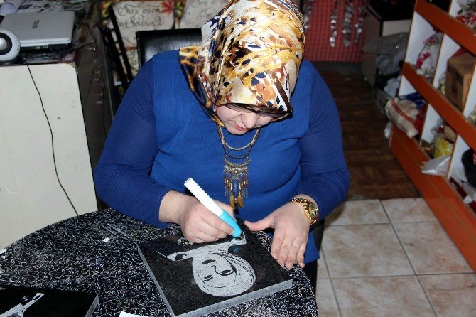 Dünyanın TEK Kadın Granit Resim Sanatçısı Nevşehir’de