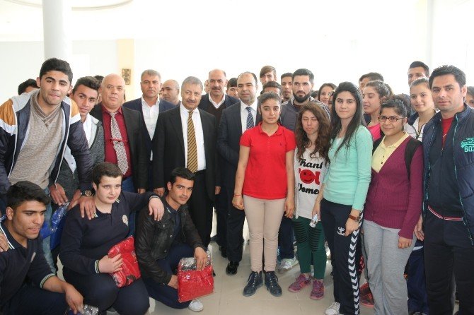 Şanlıurfa Büyükşehir Belediyesi Halk Toplantıları Devam Ediyor