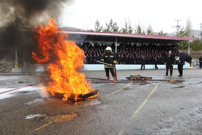 Bayburt’ta İtfaiye Personelinden Yangın Tatbikatı