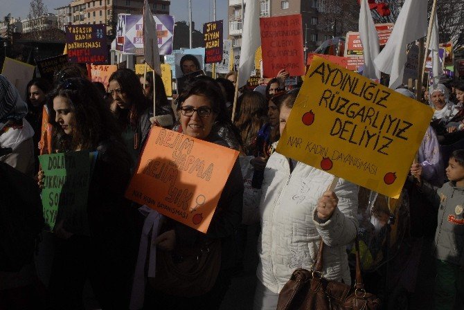 Eskişehir’de 8 Mart Dünya Emekçi Kadınlar Günü Yürüyüşü