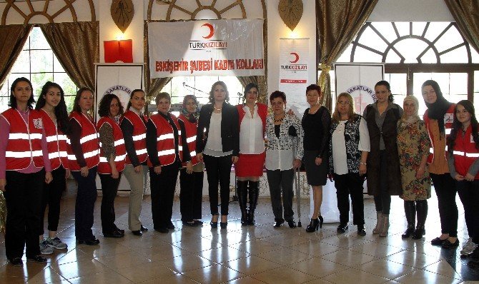 Türk Kızılayı Kadınlar Günü’nü Kutladı