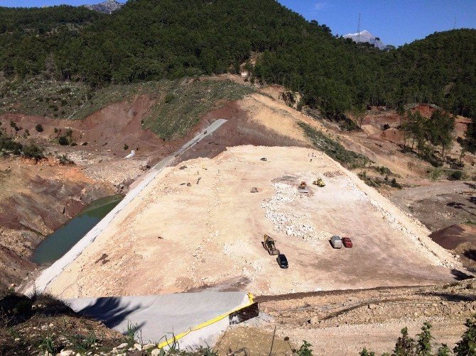 Adrasan Baraj İnşaatının Yarısı Tamamlandı