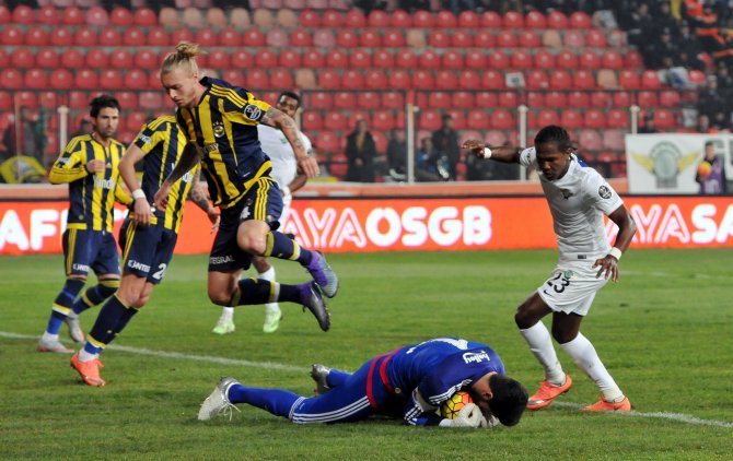 Akhisar Belediyespor: 0 - Fenerbahçe: 3