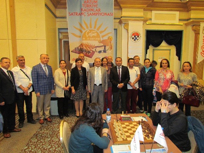 Arzum Türkiye Kadınlar Satranç Şampiyonası, Çeşme’de Başladı