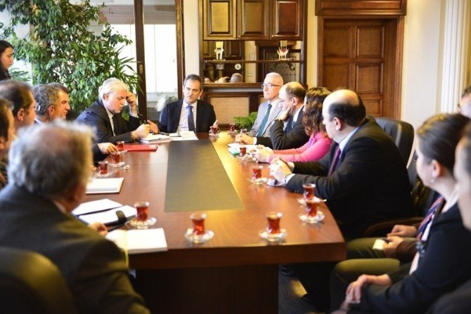 Bülent Ecevit Üniversitesinde “Bilimsel Araştırmalar Ve Proje Yönetimi Danışma Komisyonu” Toplantısı Yapıldı