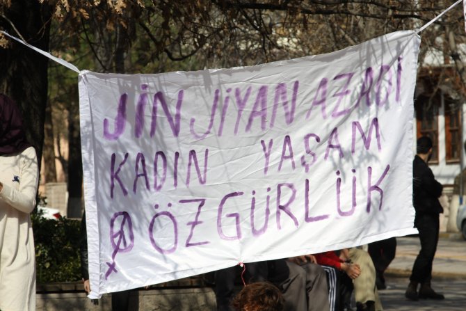 Çankırı'da Kürtçe pankart ve şarkı gerginliğe neden oldu