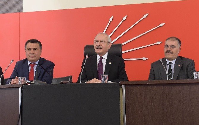 Kılıçdaroğlu: "Ben Dahil Bütün Dokunulmazlık Dosyalarını Getirin Meclis’e"