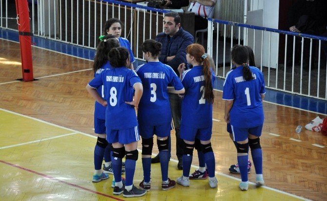 Evde Karı-koca Sahada Rakip Oldular