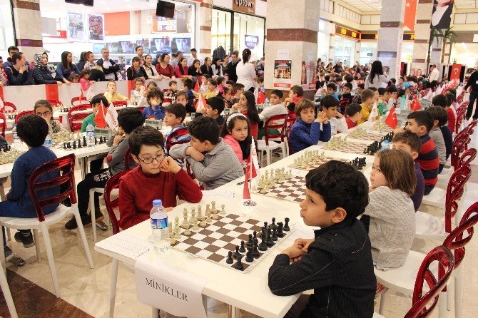 Burs Ödüllü Satranç Turnuvası