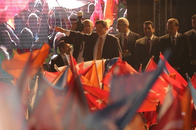 Başbakan Davutoğlu: “Verdiğimiz Sözlerin Yüzde 82’sini Gerçekleştirdik”