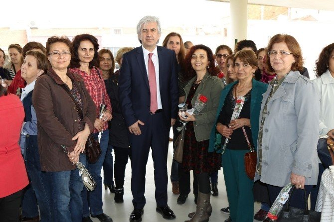 Akhisar Belediyesi’nde 8 Mart Dünya Kadınlar Günü