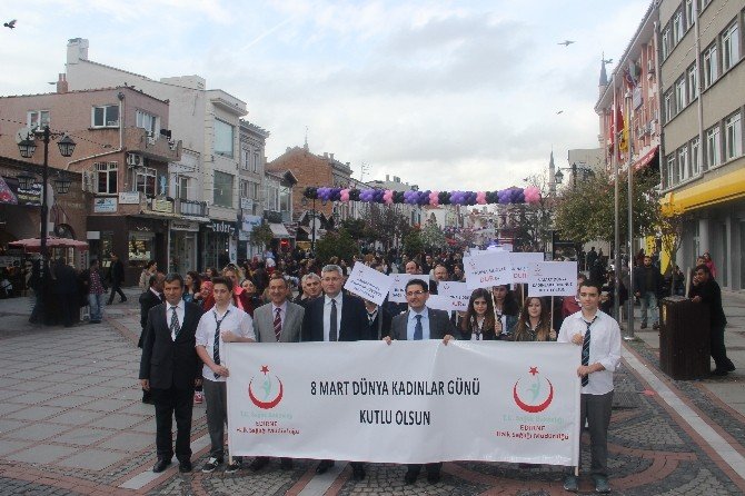 Edirne’de Kadınlar Günü Yürüyüşü