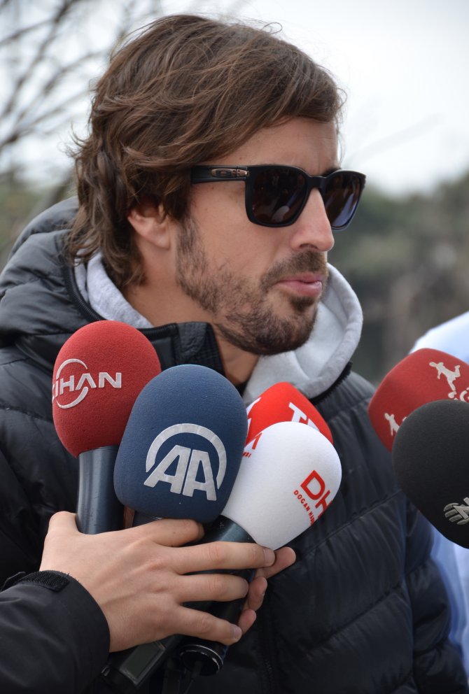 Alonso: Arda Turan'ın Real Madrid'de oynamasını isterim