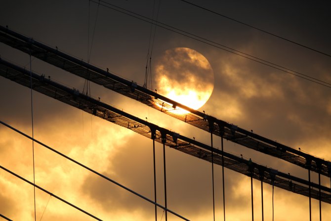 Üçüncü Köprü’de Güneş’in yolculuğu nefes kesti