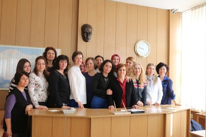 İl Özel İdaresi Genel Sekreteri Eser, Kurumda Görevli Kadınların Gününü Kutladı