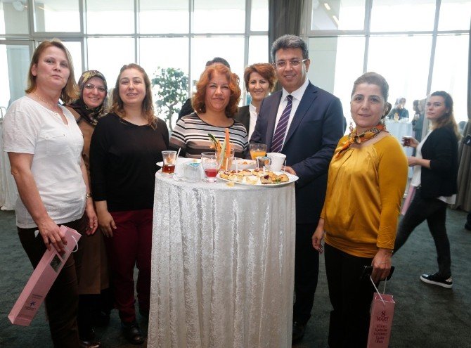 Başkan Karadeniz’den Kadın Belediye Çalışanlarına Özel Kutlama