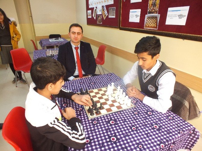 Fen Lisesinde Satranç Turnuvası