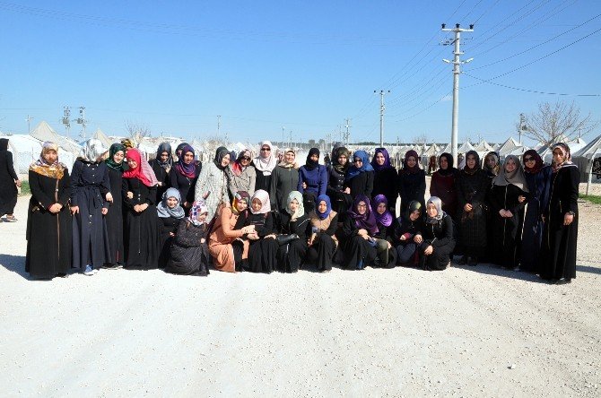 8 Mart Dünya Kadınlar Gününde Mülteci Kadınlarda Hüzün Vardı.
