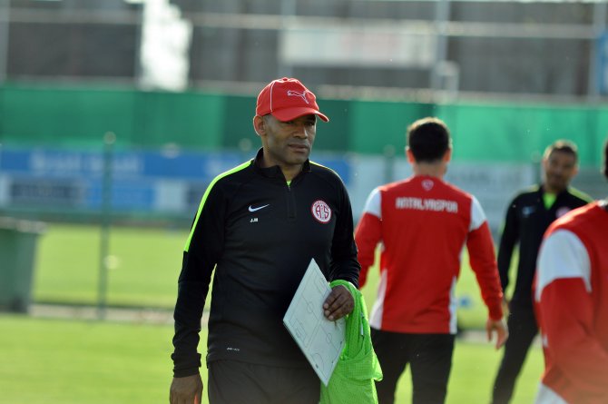 Antalyaspor, Bursa mesaisine başladı