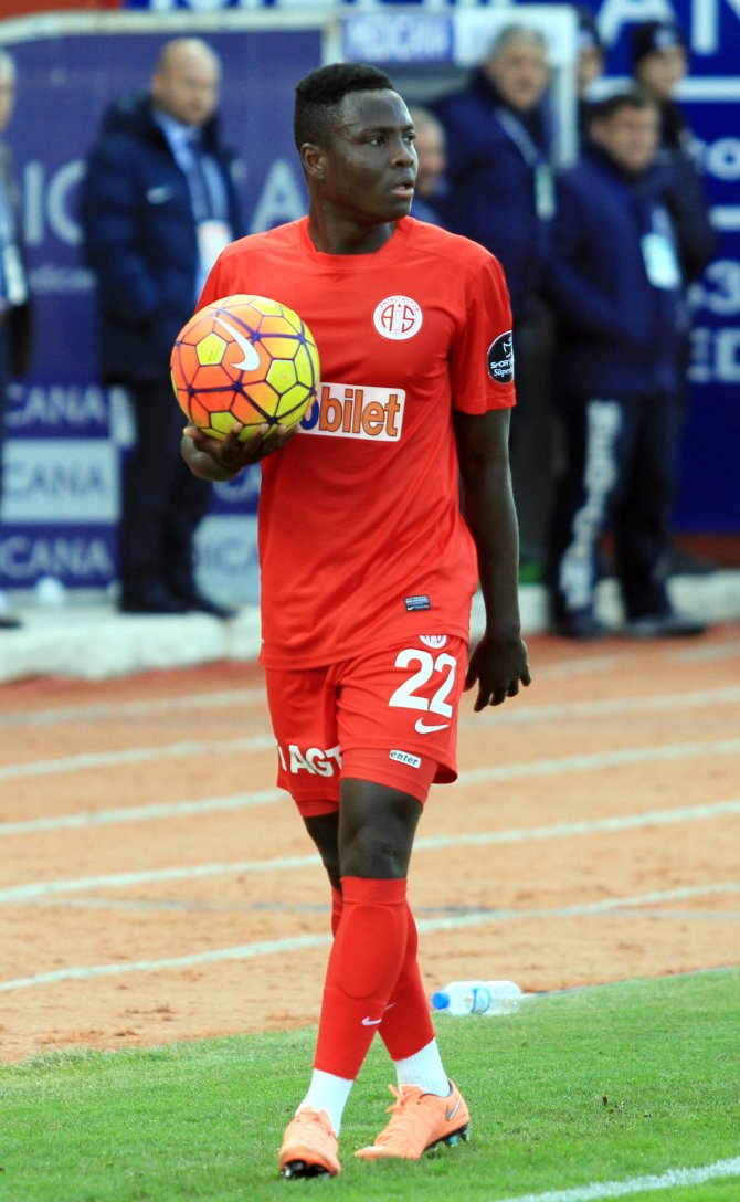 Antalyaspor’un Ganalı oyuncusu Inkoom’a milli takım kancası