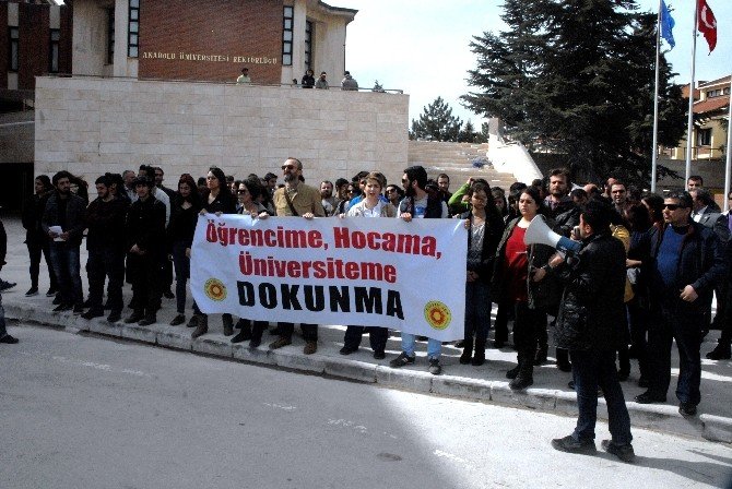 Öğrenci Ve Akademisyenlerden ‘Üniversiteme Dokunma’ Yürüyüşü