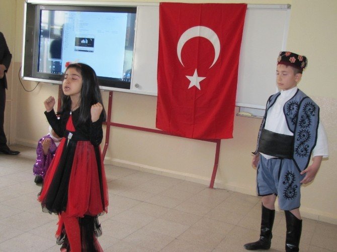 Hisarcık’ta İstiklal Marşını Güzel Okuma Yarışması