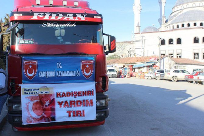 Bayırbucak Türkmenlerine 1 TIR gıda yardımı